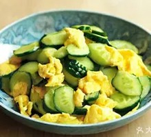 Cucumber and Egg Stir-Fry