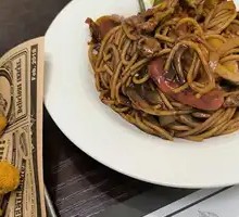 Black Pepper Beef Noodles