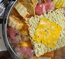 Military-style Hot Pot