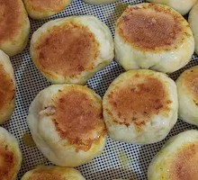 Pork and Napa Cabbage Pan-Fried Buns