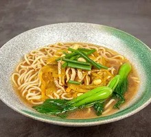 Pickled Vegetable and Pork Noodles
