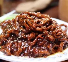 Beijing-style Shredded Pork in Soy Sauce
