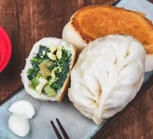Chives and Egg Pan-Fried Buns