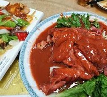 Braised Pork Elbow in Old Soup