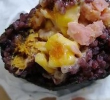 咸蛋黄火腿饭团