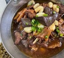 Braised麻Duck in Brown Sauce