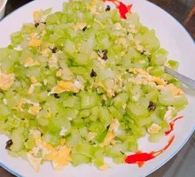芹菜炒鸡蛋