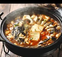 Stove Pot Sauce Braised Clear River Fish