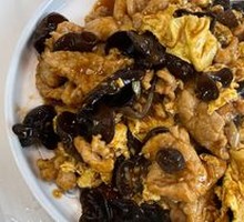 Sour Stir-Fried Egg with Wood Ear Mushrooms