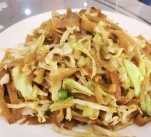 Pickled Turnip Stir-fried with Fried Tofu Skin Strips