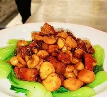 Braised Pork with Chestnuts