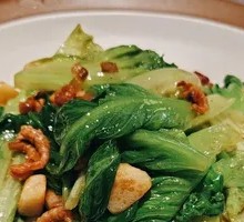 Stir-Fried Romaine Lettuce