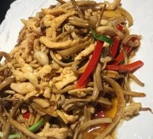 Egg Stir-fried with King Oyster Mushroom