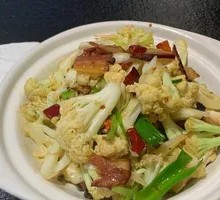 Preserved Pork with Cauliflower