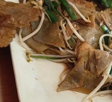 Stir-fried crispy rice cakes