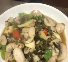 Stir-Fried Button Mushrooms