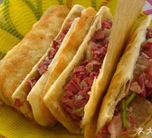 Meat-filled Flatbread