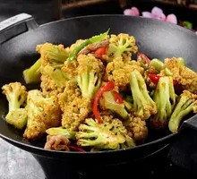 Spicy Stir-Fried Organic Cauliflower