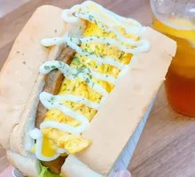 Thick Egg Beef Cheese Sandwich