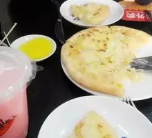 Durian Pizza with Cheese Crust