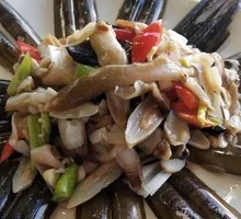 Spicy Stir-fried Bamboo Clams