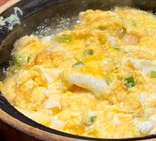 Sizzling Shrimp and Egg in Clay Pot