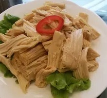 Spiced Tofu Noodles in Sauce