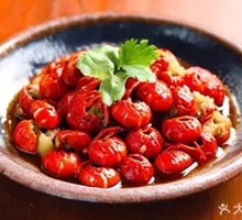 Spicy Lobster Tails with Thirteen Spices