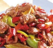 Spicy Stir-Fried Pigeon