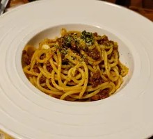 Hungarian Beef Bolognese Pasta