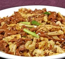 Sour Stir-Fried Egg with Wood Ear Mushrooms