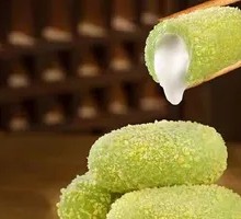 Yogurt-filled Glutinous Rice Balls