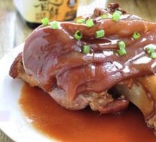 Braised Pork Knuckle