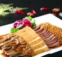 Sauce-Mixed Seasonal Vegetables