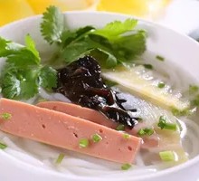 Three Delicacies Rice Noodles