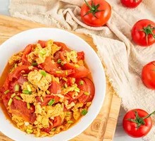 Scrambled Eggs with Tomatoes