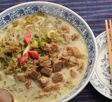 Sour Cabbage Beef Noodles