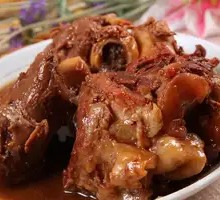 Braised Pork Knuckle