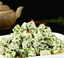 Fragrant Toona Sinensis with Tofu