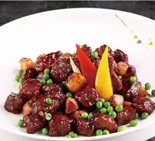 Golden Garlic Sweet Pea Beef Cubes