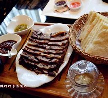 Bread Sauce Smoked Pig's Head