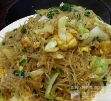 Fried Rice Noodles with Egg