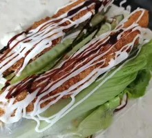 Beijing-style Chicken Roll