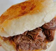 Sesame Oil-Flaky Flatbread with Braised Beef