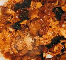 Sour Stir-Fried Egg with Wood Ear Mushrooms