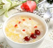 Red Date and Goji Berry Porridge