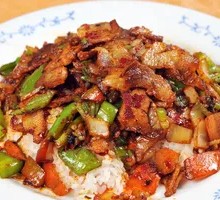 Spicy Pork Stir-fry Rice Bowl