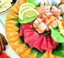Flower and Moon Sashimi Platter