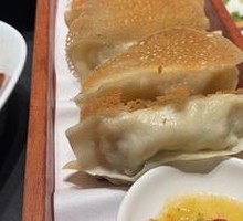 Signature Ice Flower Three-Flavor Pan-Fried Dumplings