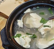 Braised Winter Melon and Tofu in Clay Pot